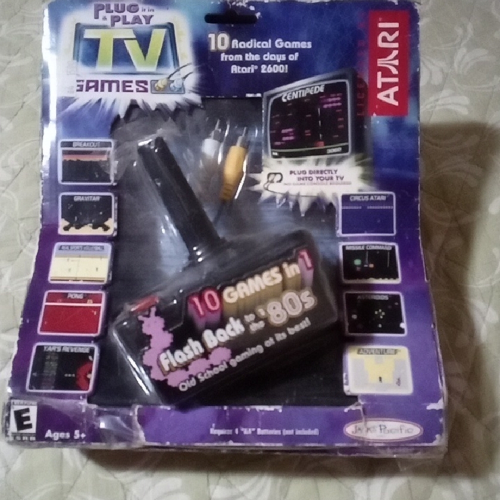 Vintage 2004 Atari Plug & Play TV Games